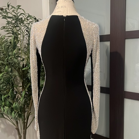 💥SOLD💥Aqua Beaded Gown - Picture 6 of 7